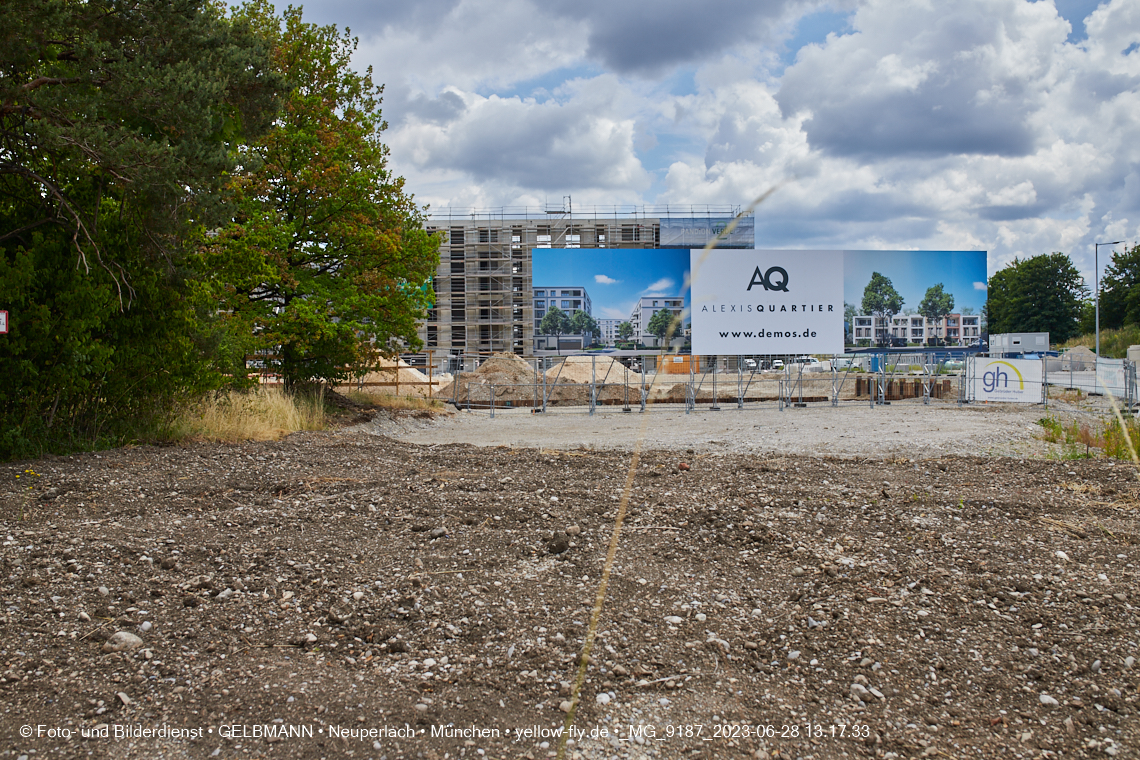 28.06.2023 - Baustelle Alexisquartier - neue DEMOS-Hinweisschilder 28.06.2023 - Baustelle Alexisquartier - neue DEMOS-Hinweisschilder